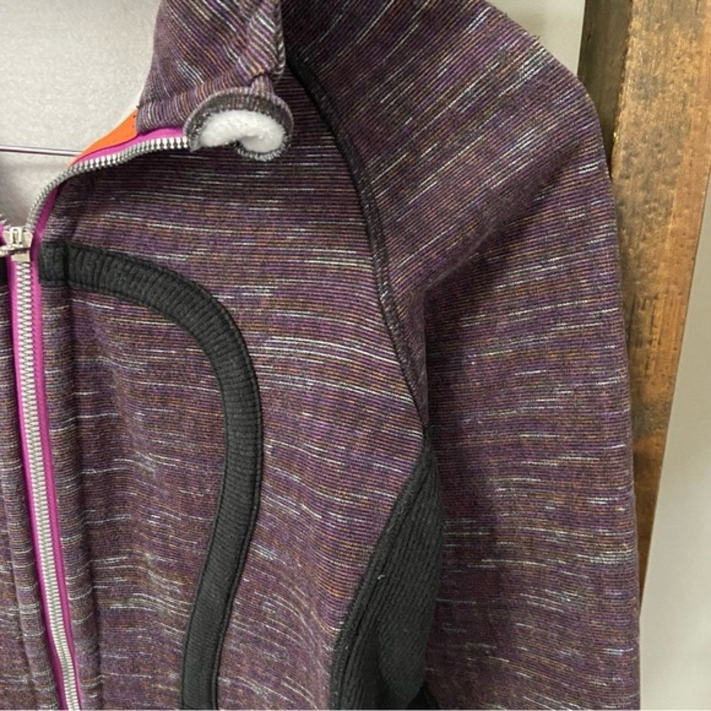 Lululemon Scuba sz 4 - Picture 3 of 4